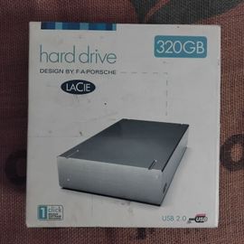 Disque dur LaCie 320 Go Hard Drive, Design by F.A. Porsche