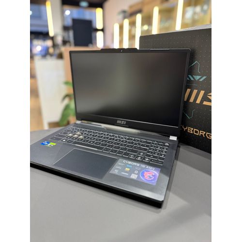 MSI CYBORG 15 A12VF - 15.6" Intel Core i7 - Ram 32 Go - DD 512 Go