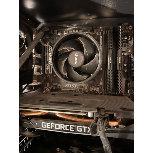 Pc Gamer AMD Ryzen 5 2600 - Ram 16 Go - SSD 500 Go + HDD 1 To