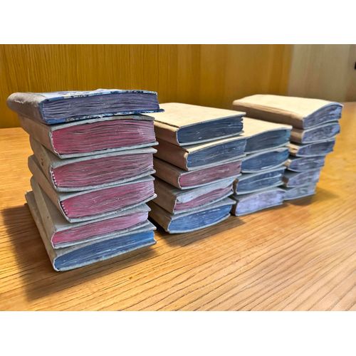 Exceptionnel Ensemble De 21 Cahiers Incluant Manuscrits Et Découpages - Guerre 1914-1918