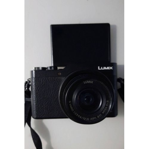 PANASONIC LUMIX DC-GX800 16 MPIX + Objectif zoom 45-200