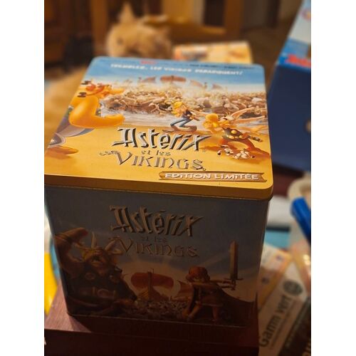 Coffret Edition Limité Sur Les Viking. 2 Grandes Figurines, Le Dvd Et Livre