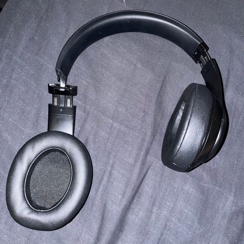 casque réducteur de bruit sans fil avec micro Beats By Dr. DreBeats Studio3 - Noir