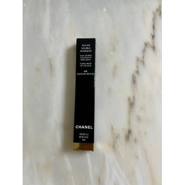 Chanel - Rouge Double Intensité  Rouge
