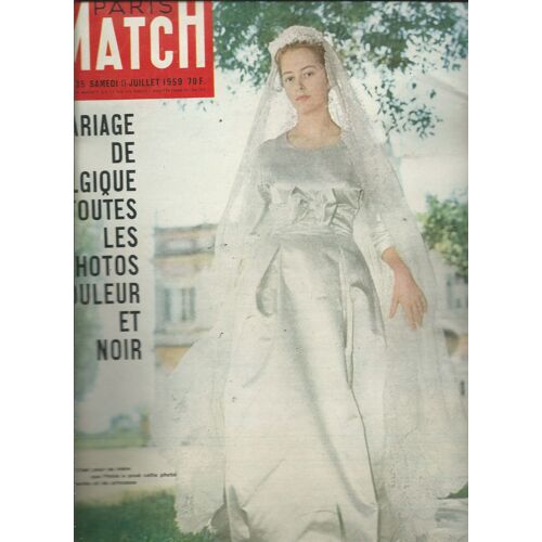 Paris Match 11/07/1959 Mariage De Paola De Calabre, Sous La Ciel De Madagascar Autour Du Général De Gaille, Adenauher, Johanson/Patterson, Gilbert Bécaud, Françoise Sagan, Brigitte Bardot, Jean Marais