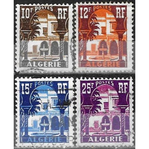 Algérie, Département Français 1954 / 1955, Beaux Timbres Yvert 313a, 313b, 314 Et 314a, Cour Mauresque Du Musée Du Bardo, Oblitérés, Tbe.
