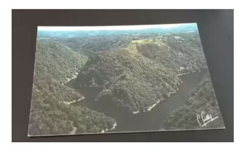 Carte Postale Les Gorges De La Dordogne Et Le Rocher De St Nazaire - Environs De Bort Les Orgues En L'état Sur Les Photos