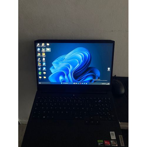 Lenovo Ideapad Gaming 3 15ACH6 - 15.6" AMD Ryzen 5 5600H - 3.3 Ghz - Ram 8 Go - SSD 512 Go - Azerty