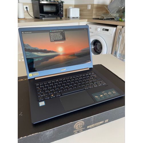Acer Swift 5 SF514-52T-56GW - 14" Intel Core i5-8250U - 1.6 Ghz - Ram 8 Go - SSD 256 Go