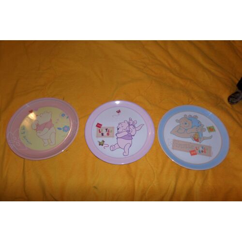 Lot 3 Assiettes Enfants Winnie L'Ourson, Winnie And Little Roo, Winnie & His Friends..Diametre 20,5 Cm