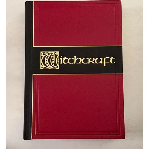 Livre Witchcraft (Vu Dans La Série Buffy Contre Les Vampire En Anglais)