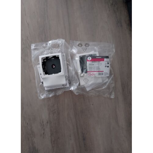 2 Cadre 1 poste pour appareillage saillie pose sur moulures -THEALIT