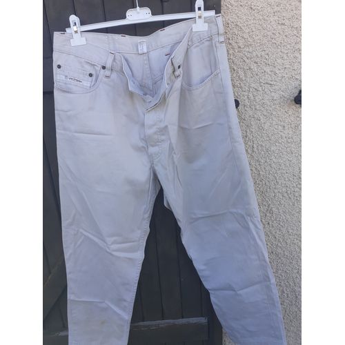 Jean Levi Strauss &Co