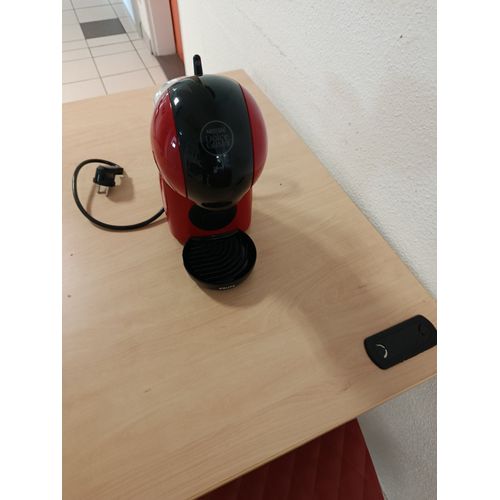 Bonjour je met en vente ma cafetière dolce gusto en très. bon état