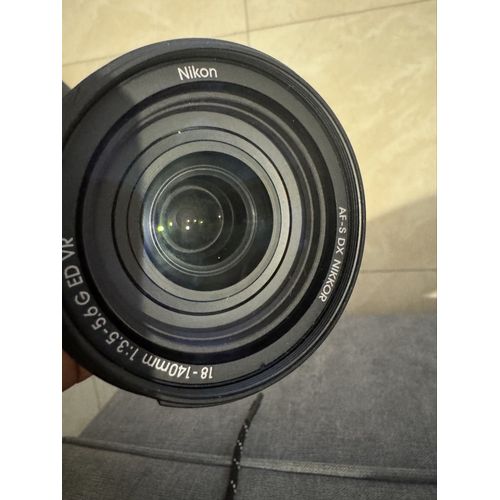 Vends objectif Nikon AF-S DX 18-140mm f/3.5-5.6G ED VR,