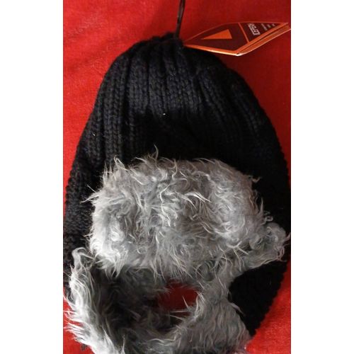 Belle Chapka Icepeak. Noire Avec Intérieur Polaire Et Fausse Fourruretaille Unique. Neuve Avec Étiquette