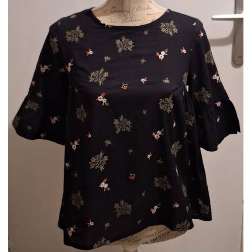 Blouse Noire Toute Brodée