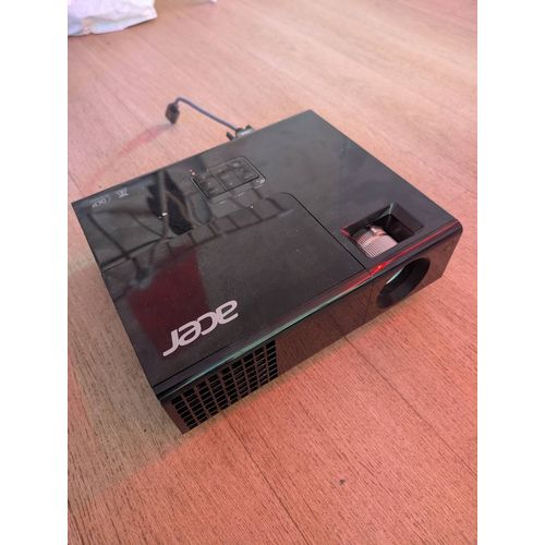 Vidéo projecteur acer x111
