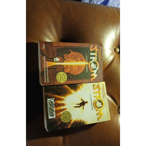Strom Lot De 2 Livres Tome 1 Le Collectionneur Et Tome 2 La 37éme Prophétie. Pkj.