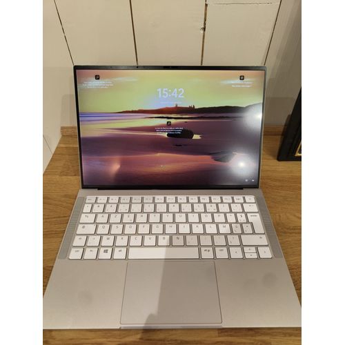 Razer Book 13 - 13" Intel Core i5-1135G7 - 2.4 Ghz - Ram 8 Go - SSD 1 To