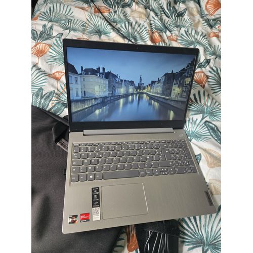 Lenovo IdeaPad 3 15ADA05 - AMD Ryzen 5 3500U - 2.1 Ghz - Ram 8 Go - DD 500 Go
