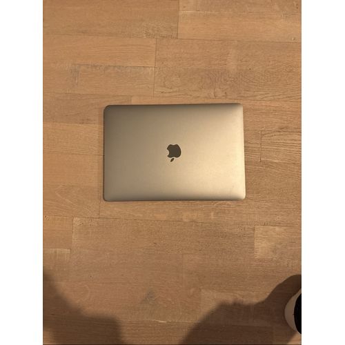 Apple MacBook Pro 2022 - 13" M2 - Ram 8 Go - SSD 256 Go - Gris sidéral