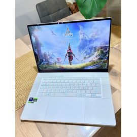 Asus ROG Zephyrus G16 2024 - 16" Intel Core Ultra 9 185H - 2.3 Ghz - Ram 32 Go - SSD 1 To