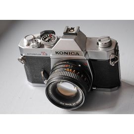 KONICA Autoreflex T3 n°879350 + objectif f 1,7/50mm hexanon n°7124711