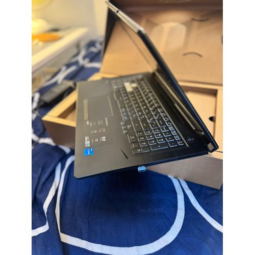 ASUS TUF706H Gaming - 17.3" Intel Core i5-11260H - 2.6 Ghz - Ram 8 Go - SSD 512 Go