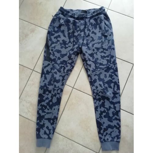 Jogging Nike Taille S .