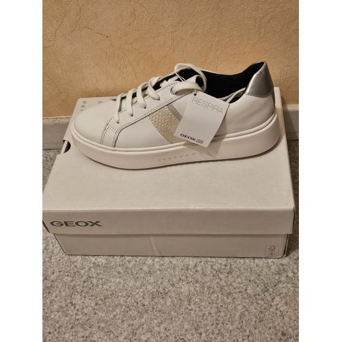 Baskets Femme Pointure 38 Neuves "Geox"