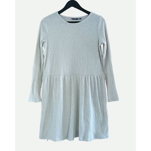 Robe Beige A Manches Longues. Kiabi. Taille 38