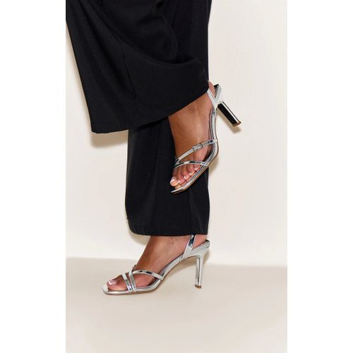 Sandales Argentées Métalliques Boucles