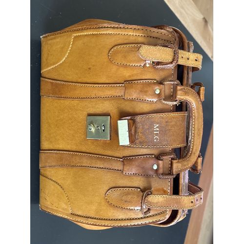 Petite Valise en cuir 