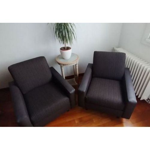 Vend 2 Fauteuilles Année 50 Simili Cuir Et Tissu Designer Guild