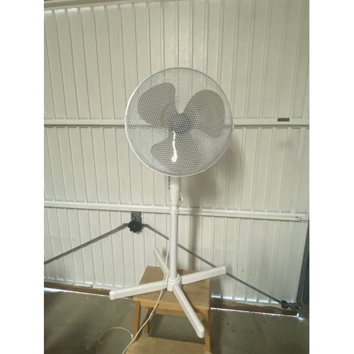 Ventilateurs sur pied