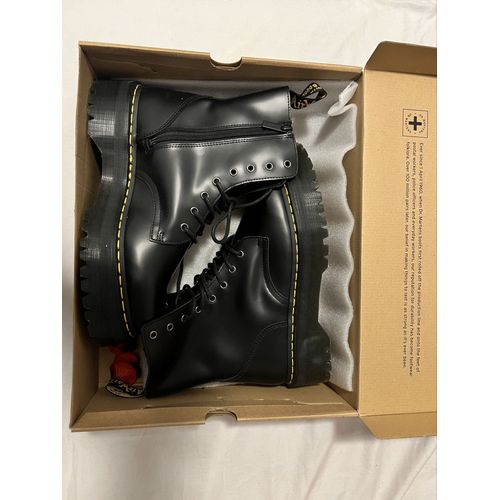 Dr. Airwair Martens 46