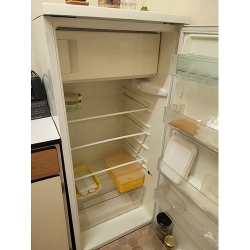 Réfrigérateur Electrolux ERF2406FOW