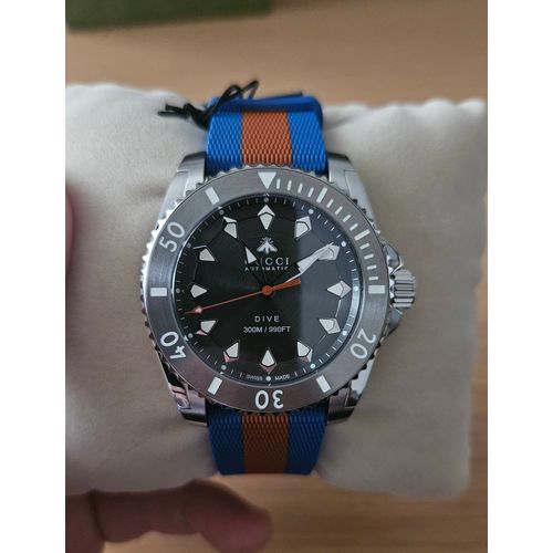 Gucci Dive Watch 40mm