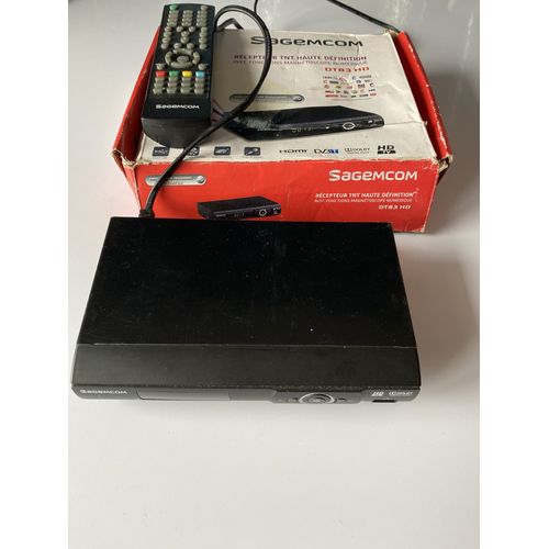 Récepteur TNT Sagemcom DT83 HD Sortie HDMI Entrée USB pour Enregistrement sur une une clé USB non fournie.