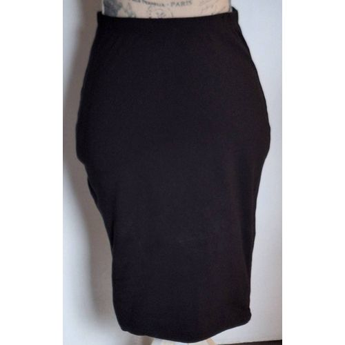 Jupe Simple Noire Unie Longueur Aux Genoux