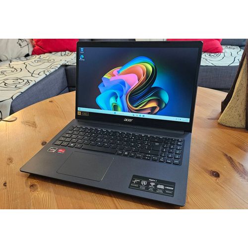 Acer Aspire A315-23 - 15.6" AMD Ryzen 3 3250U - 2.6 Ghz - Ram 8 Go - SSD 256 Go