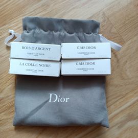 Mignonettes Dans Son Pochon