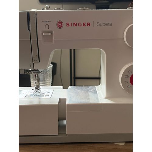 Machine a coudre singer supera 
