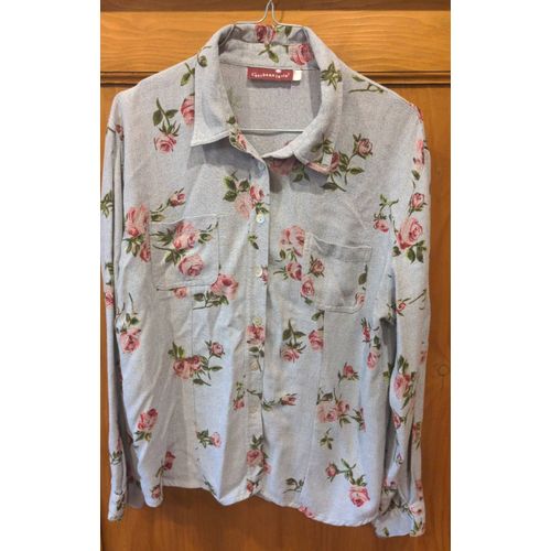 Chemisier Gris Manches Longues Avec Motif Fleuri De Roses