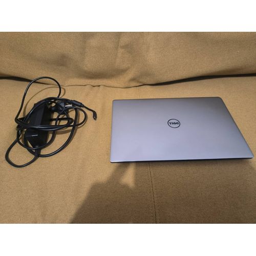 Dell XPS 13 9350 - 13" Intel Core i7-6500U - 2.5 Ghz - Ram 8 Go - SSD 256 Go