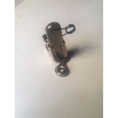 Pied pour machine à coudre singer 