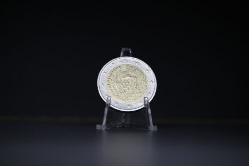 Coffret Numismatique Exceptionnel – 100 Pièces En Euros Rares Et Commémoratives