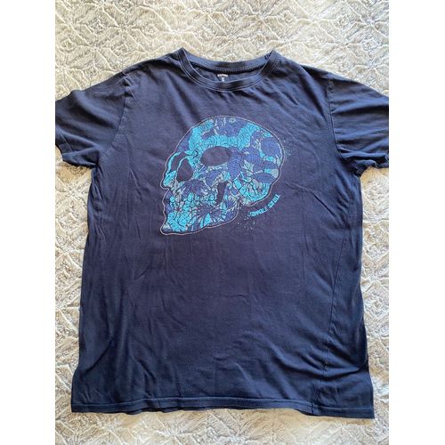 T-Shirt Tête De Mort 18 Ans