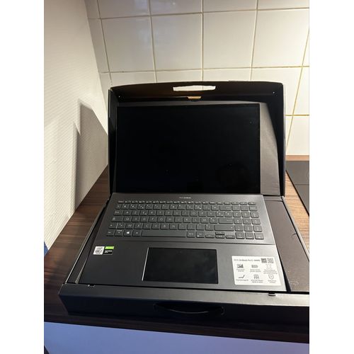 Asus ZenBook Pro 15 UX535L - 15.6" Intel Core i7 - Ram 16 Go - DD 1 To